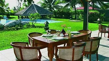 Raiatea Lodge Hotel Uturoa 3*,
