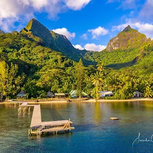 Linareva Moorea Beach Haapiti